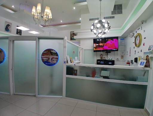 Clínica Dental Pro Sonrisa Sucusal Santiago Mall