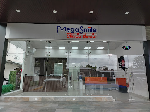 MegaSmile Bugaba clínica dental